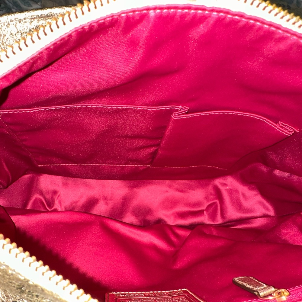 Coach Poppy Gold Shoulder Bag like new - Picture 9 of 9